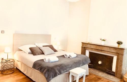 Quartier Administrations Apartamento | Le Pari Nîmois, avec Parking, Centre Ville Arènes