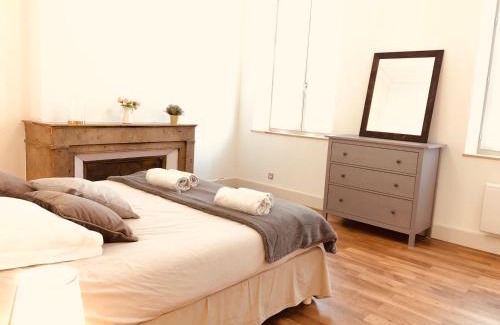Quartier Administrations Apartamento | Le Pari Nîmois, avec Parking, Centre Ville Arènes