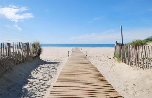 Perols Apartamento | Le Patio de Santa Monica, 5 minutes from the sea, 2 stars