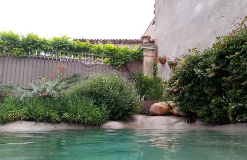Verzeille Cama Y Desayuno | Le Patio Des Senteurs