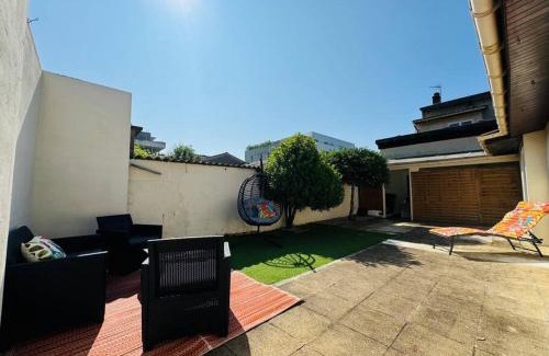 Begles Apartamento | Le Patio - Maison avec Jardin - WIFI