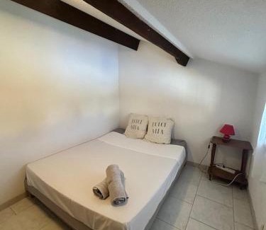 Salin-de-Giraud Apartamento | Le Pechiney Appart Camargue