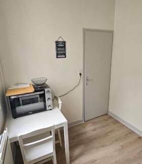 Montlucon Apartamento | Le petit bastion - T2 - Wi-Fi