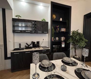 La Celle-sous-Gouzon Apartamento | Le petit boudoir de Beziers
