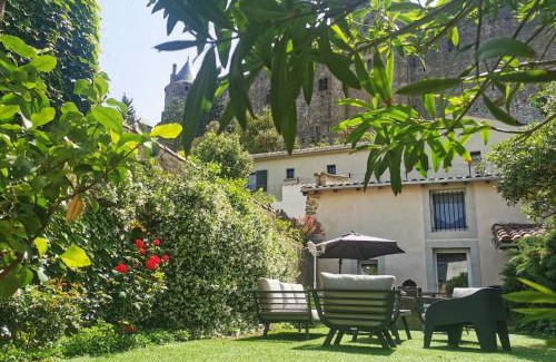 Carcassonne Casa | Le Petit Chai niché sous la Cité,