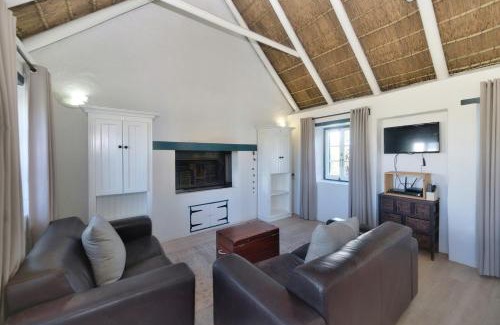 Struisbaai Casa | Le Petit Cottage In Langezandt Struisbaai