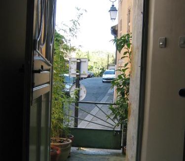 Meounes-les-Montrieux Casa | Le petit gîte du coin
