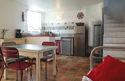 Saint-Saturnin-les-Apt Casa | Le Petit Mas, Charming Provencal house with private pool, sleeps 2.