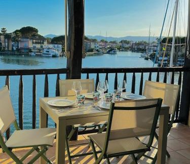 Port Grimaud Apartamento | le petit mouillage, à 100 m de la plage