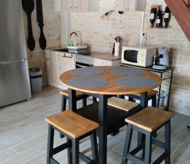 Le Vanneau-Irleau Casa | Le petit nid du marais
