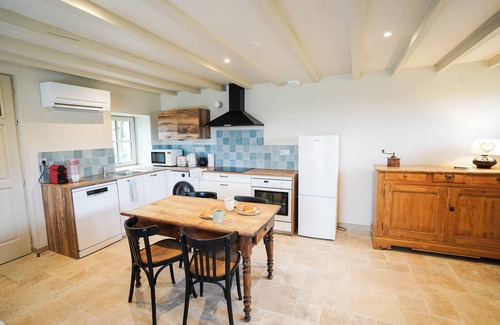 Pruzilly Villa | Le Petit Paradis, a pretty family home with a superb 180° view of the vineyards