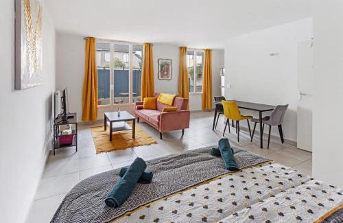 Pilotiere Apartamento | Le Petit Patio - Rénové, paisible et proche centre