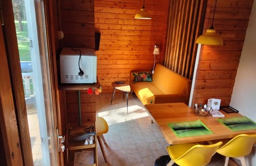 Saint-Paul-les-Dax Chalet De Esquí | Le Petit Refuge: Cocon Douillet Pour 2, au Calme Dans la Forêt Piscine Partagée