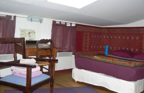 Clermont Ferrand City Centre Casa | LE PETIT SIAM - Habitación encantadora con SB compartida - Centre Clermont-FD