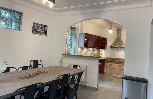 Villemomble Casa | Le Petit Versailles - Maison Proche Paris
