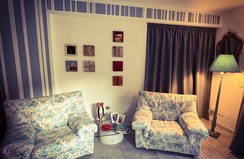 Ameglia Cama Y Desayuno | Le Pinette Bed and Breakfast