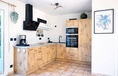 Saint-Jean-de-la-Riviere Casa | Le Poulpe Bleu - Maison 6p avec jardin