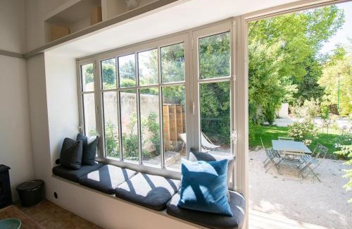 Couronne Urbaine Casa | Le Poulailler, private house with garden and parking
