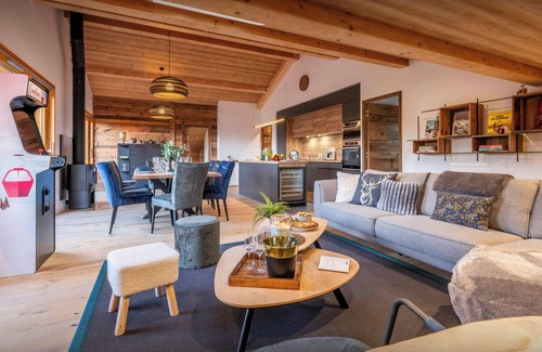 Combloux Apartamento | Le Primpiolet - Penthouse for 9 with Mont Blanc view - OVO Network