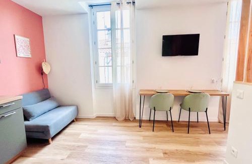 Agen Apartamento | LE QUAI 3 - Studio neuf LUMINEUX CALME - CLIM - WiFi - Gare à 200m