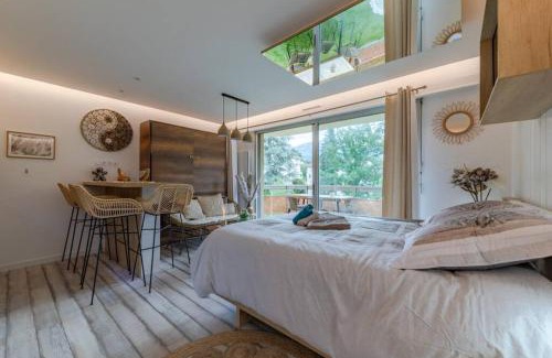 Voiron Apartamento | LE QUINTESSENCE: Balnéo & Luminothérapie + parking