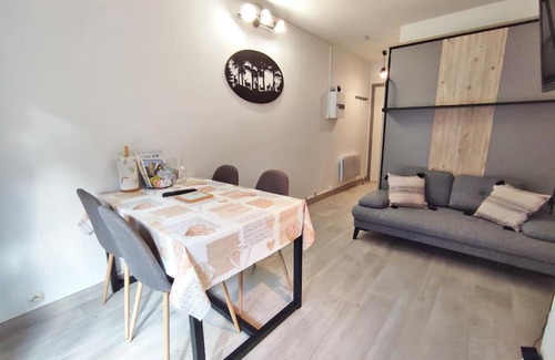 Bagneres-de-Luchon Apartamento | Le reflet des montagnes, studio, centre Luchon, 4 personnes