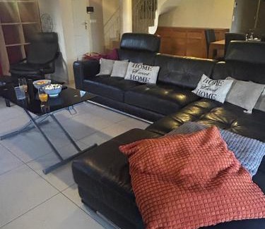 Janneyrias Casa | le relai du parking futé