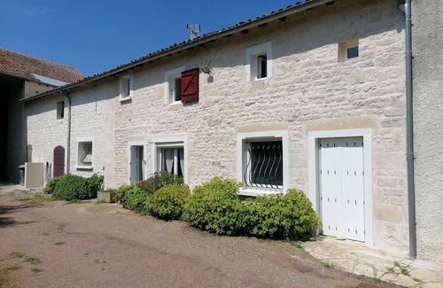 La Creche Casa | Le Relais de Chavagné, Gîte 2 Chambres Pour 4 Personnes