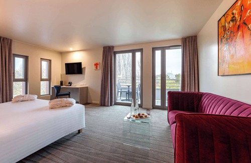 Rueil-Malmaison Hotel | Le Relais de La Malmaison, a member of Radisson Individuals