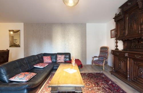 Selestat Apartamento | LE RHENANUS Jacques Taurellus - appartement duplex au calme - centre ville - parking gratuit