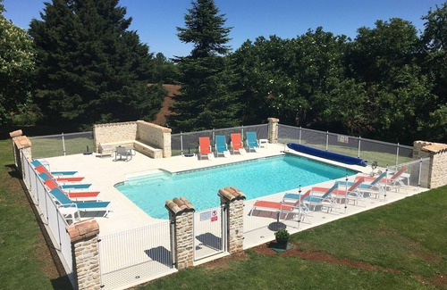 Sauze-Vaussais Cabaña | Le Roitelet - casa rural con piscina