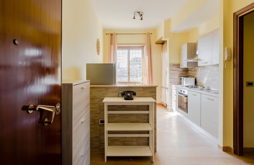 Zona XV Torre Maura Apartamento | Le Rondini Apartment, 5 persone, 2 balconi, Policlinico Casilino e Tor Vergata