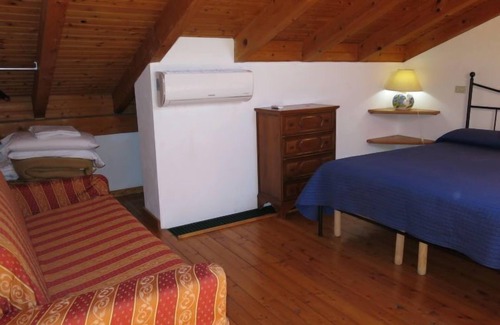 Grazzano Badoglio Casa | Casa de vacaciones Le Rose Rosse en Grazzano Badoglio - 4 personas, 1 dormitorios