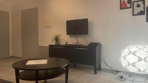 Beaucaire Apartamento | LE ROUGET