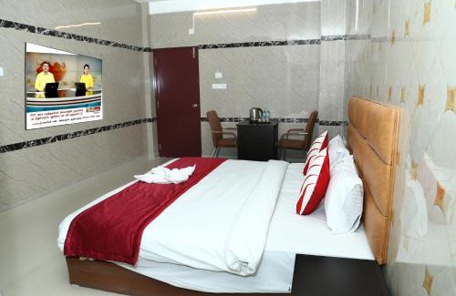 Perambur Purasavakam Hotel | Le Royal Inn