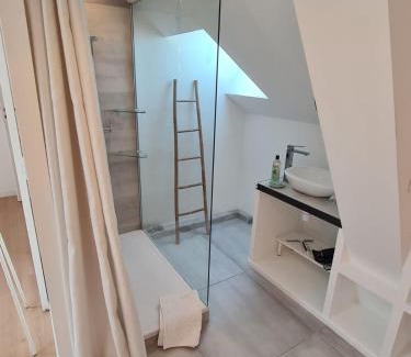 Aubervilliers Casa | Le Saint Christophe - Mairie d'Aubervilliers ligne 12