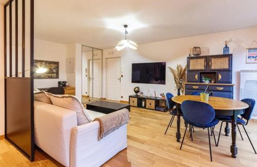 Villejean Apartamento | Le Saint Cyr - bel appartement, parking & terrasse