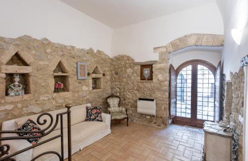 Calvi di Umbria Apartamento | Le Scalette - Holiday Home in Calvi - ItalyWeGo