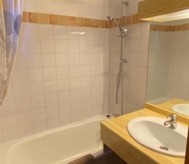 Montalbert Apartamento | le signal 105 apartment in residence 50 meters from slopes 4-6 people
