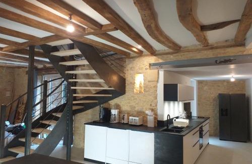 Daglan Casa | Le Sourire du Troubadour - 8 chambres - Baignade à 300 m - Salle de jeux - Poêle à bois
