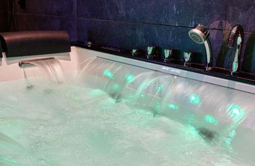 Agen Apartamento | Le SPA & Cocon - Jacuzzi - Sauna - Clim - Melina&Alfred