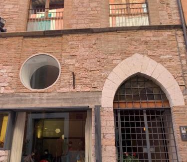 Foligno Casa | Le stanze di Anna Rita all'Arco Polinori