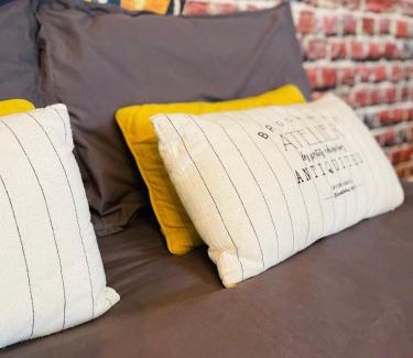 Bruz Apartamento | Le studio d'Angèle : Blondie