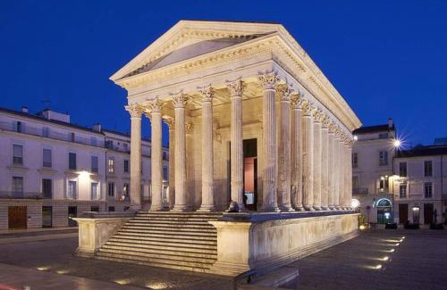 Cadereau Apartamento | Le studio D'auguste- Cœur de Nîmes-chaleureux-emplacement idéal