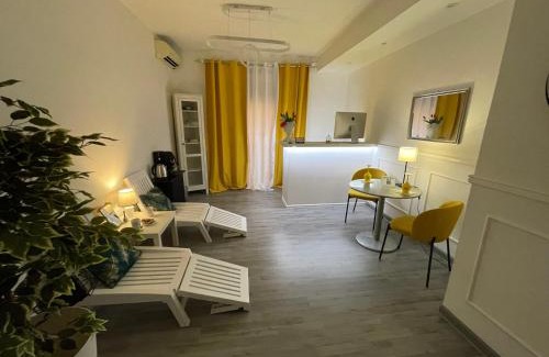 Ognina Cama Y Desayuno | Le Suite del Lungomare Catania