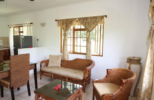 La Digue Casa | Le surmer self catering chalets