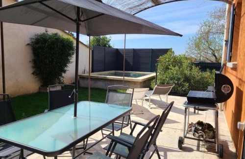 Villes-sur-Auzon Casa | Le temps d'une pause