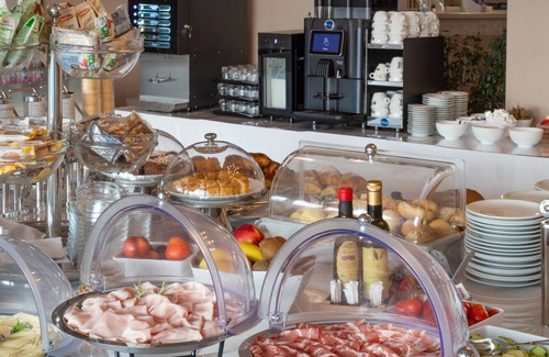 Monte Casa | Le Terrazze Sul Lago Residence & Hotel