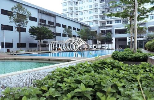 Bandar Puchong Jaya Apartamento | Le Thompson - Puchong Center IOI Mall