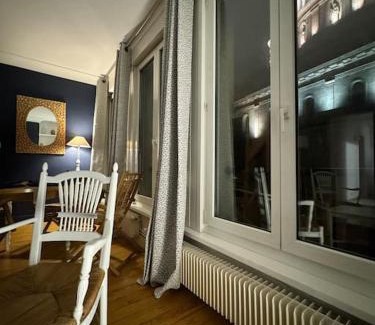 Ville Haute Apartamento | Le Tiki de Notre-Dame - duplex vue Cathédrale